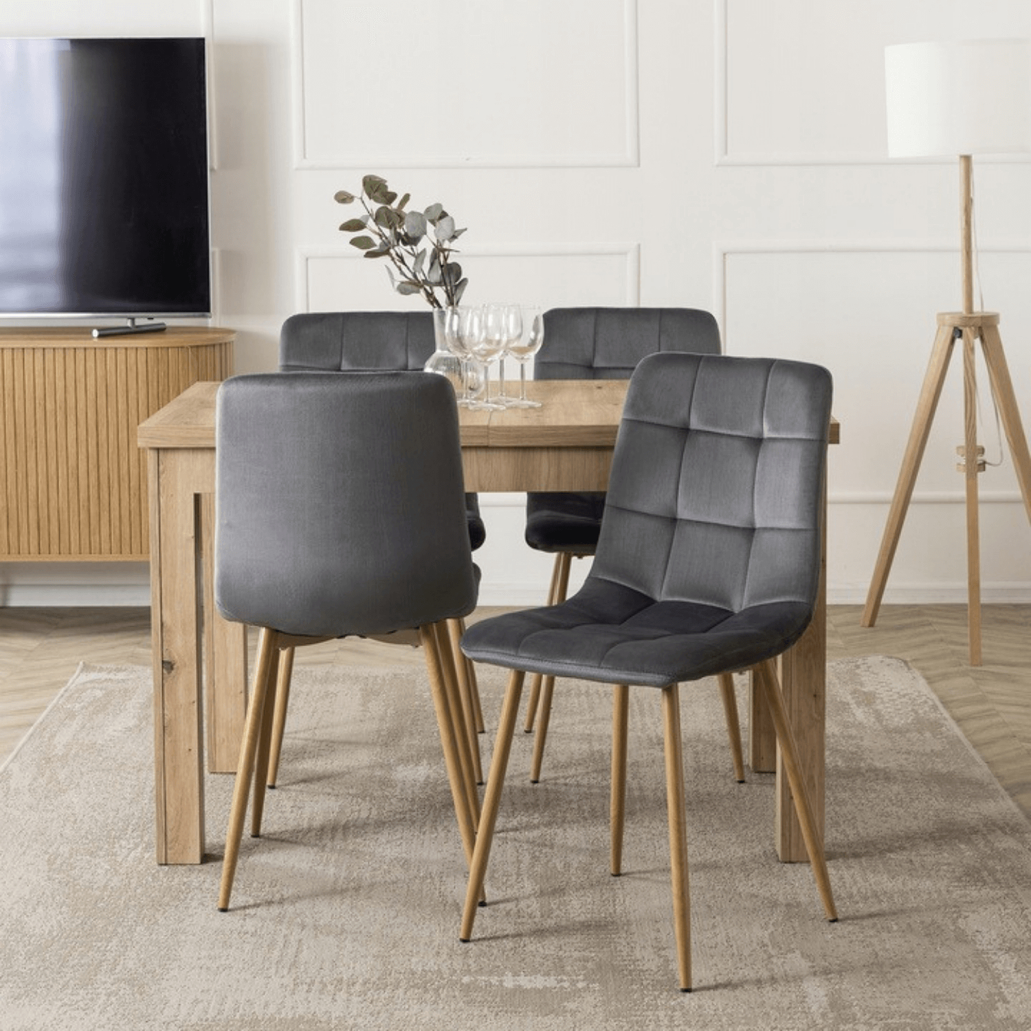 Zestaw Stół Prostokątny Rozkładany SKUBI 120-160 cm Dąb Artisan i 4 Krzesła Tapicerowane do Jadalni FREDY Szare Welurowe W.SKUBI/DA/S/FREDY/P/D/V/Z4/K