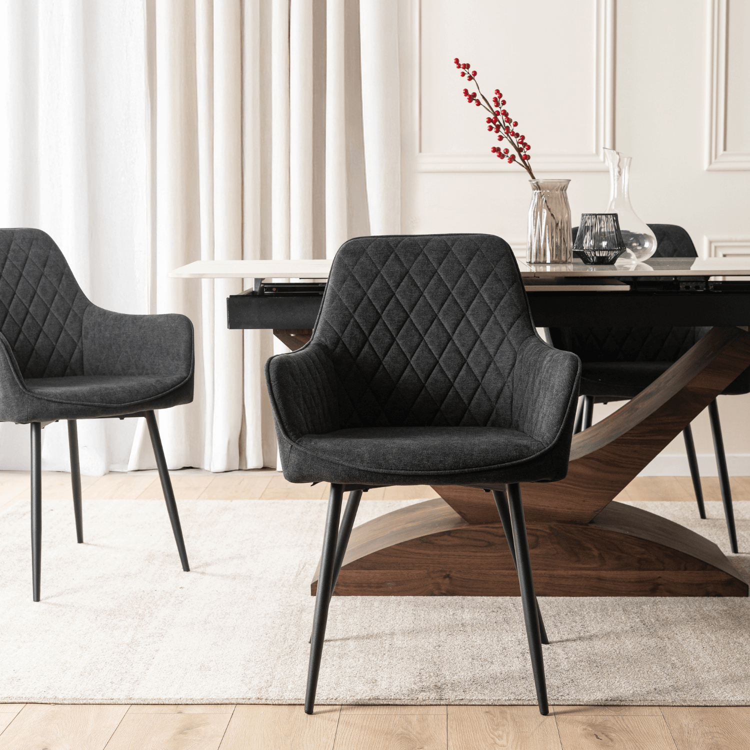 Krzesło Tapicerowane do Jadalni BRESSO 2 Czarne Nowoczesne Loft ME.BRESSO2/CZ/CZ/T/K