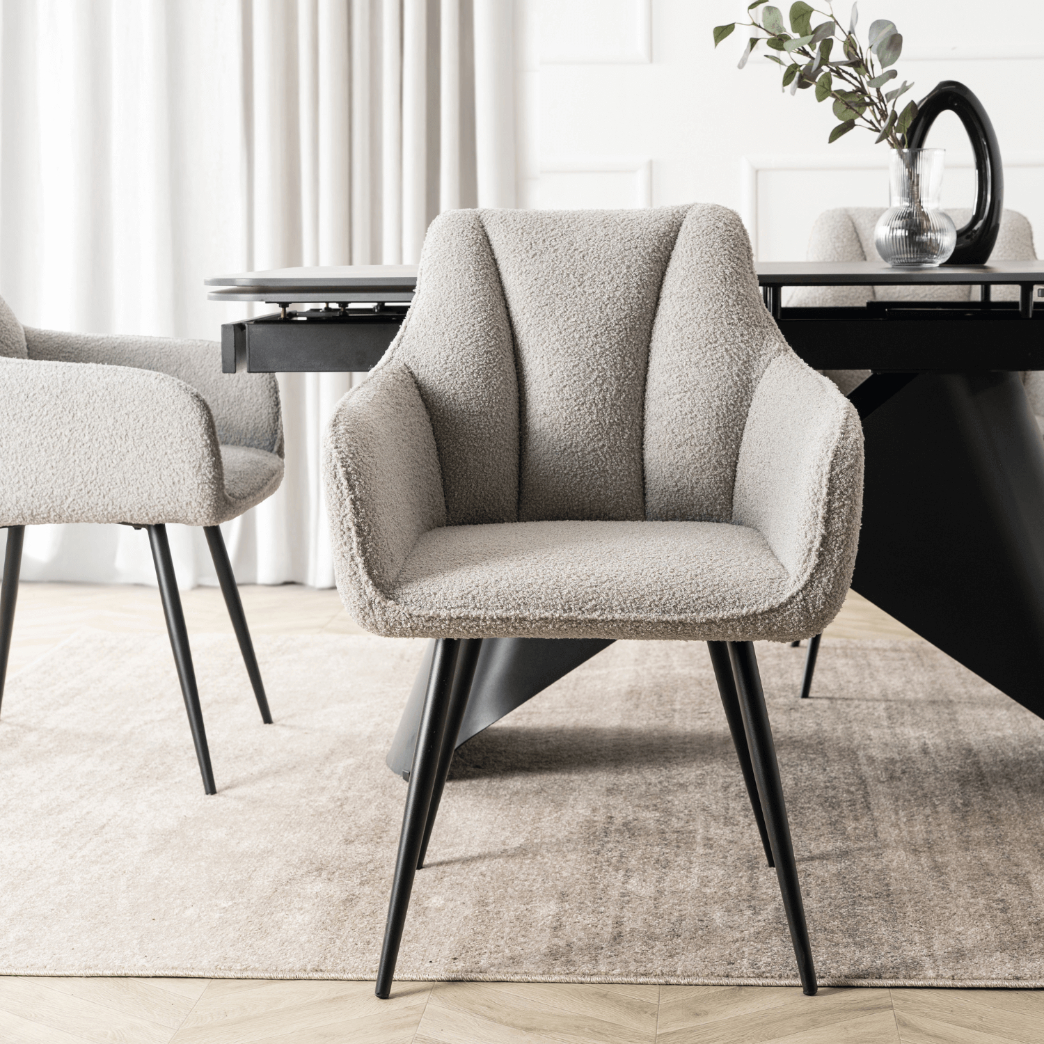 Krzesło Tapicerowane do Salonu NAWARA Szare Boucle Nowoczesne ME.NAWARA/P/CZ/TB/K