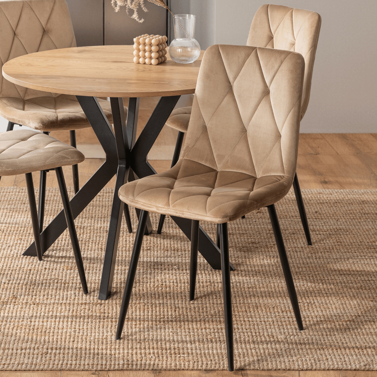 Krzesło Tapicerowane do Salonu ROBIN Beżowe Welurowe Nowoczesne Loft ME.ROBIN/BZ/V/K