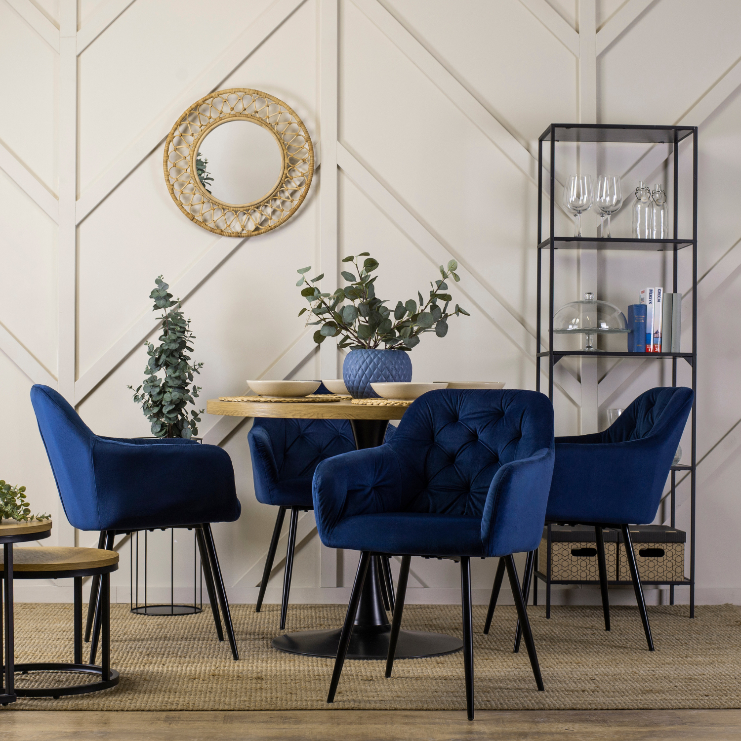 Krzesło Tapicerowane do Salonu VIKI Granatowe Welurowe Nowoczesne Loft ME.VIKI/GR/V/K