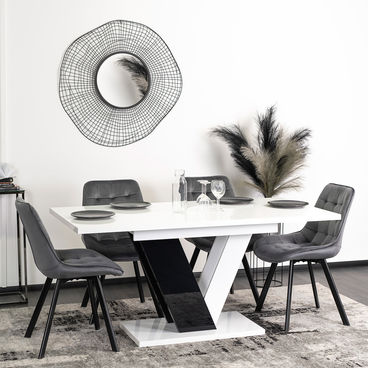 Zestaw Stół Prostokątny Rozkładany CLARK 120-160 cm Czarny/Biały Połysk i 4 Krzesła Tapicerowane do Salonu RICK Szare Welurowe DUBAJ/B/PL/CZ/S/RICK/P/