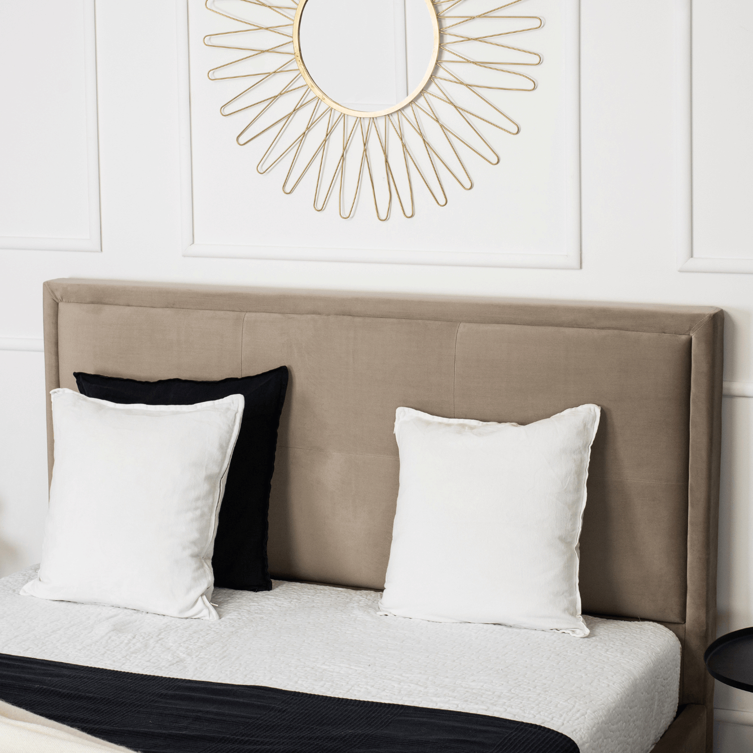 Łóżko Tapicerowane 140x200 cm ze Stelażem Dwuosobowe ANDRE Welurowe Beżowe ME.ANDRE/140/BZ/V/LOZ