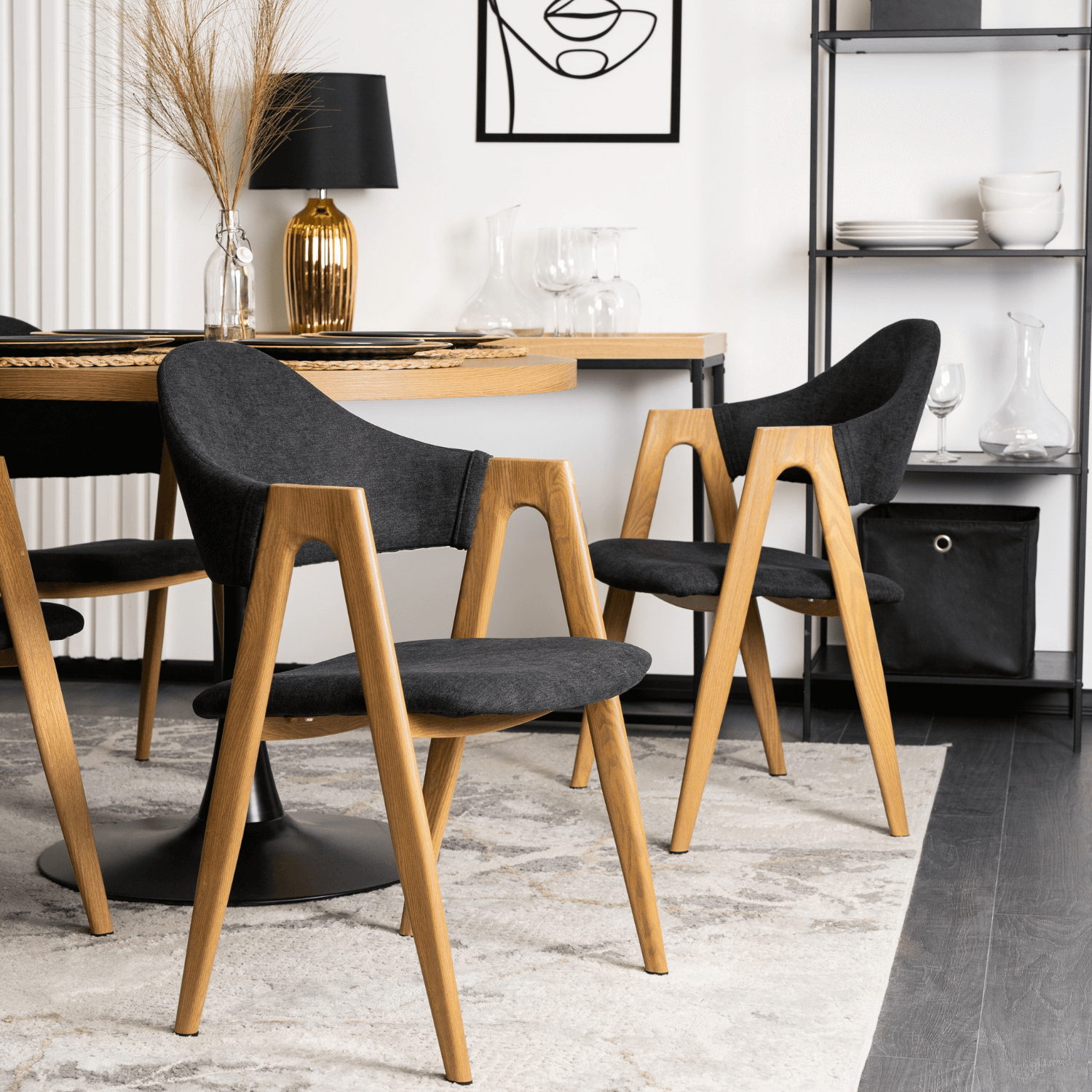 Krzesło Tapicerowane do Salonu RUIZ Czarne Nowoczesne Loft ME.RUIZ/CZ/T/K