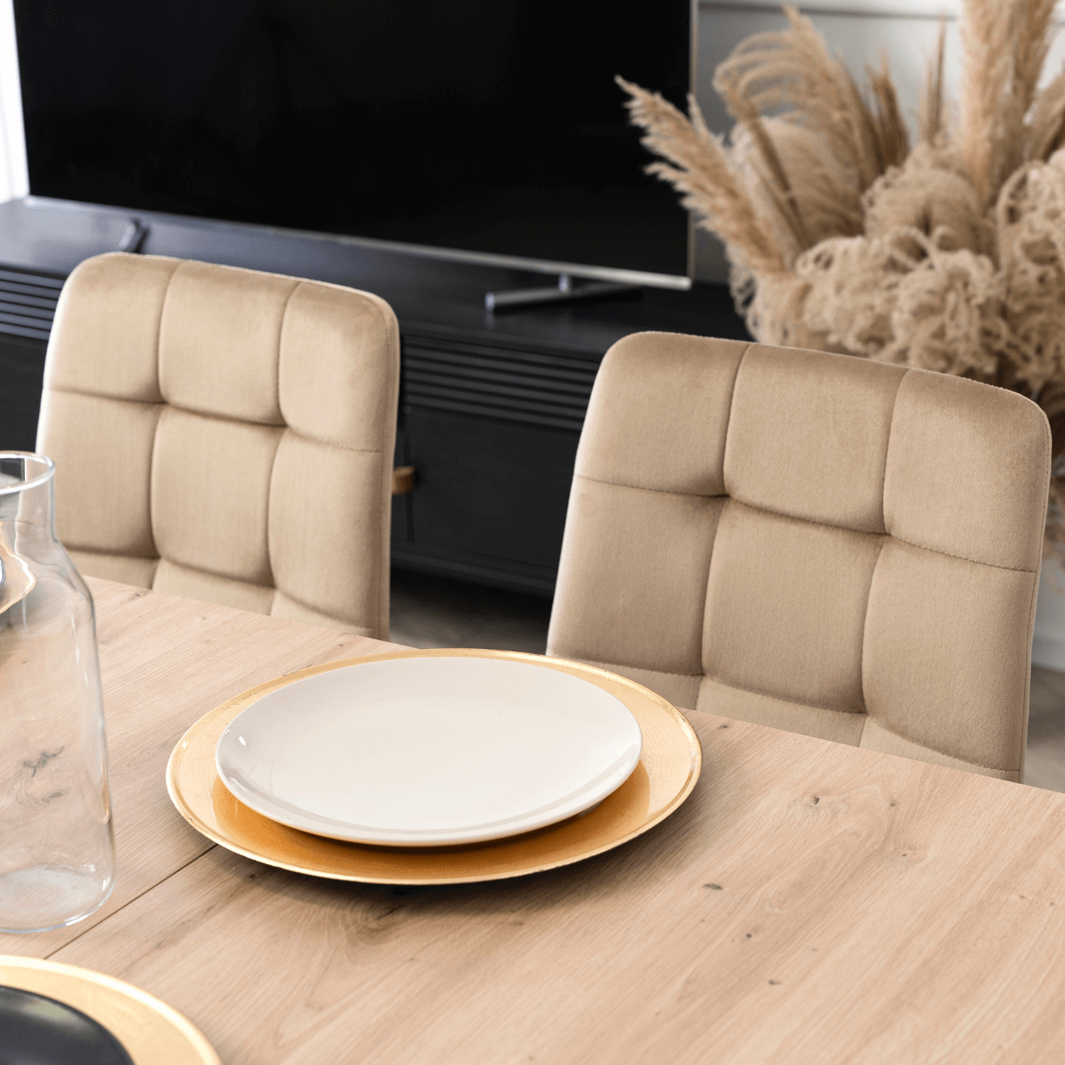 Zestaw Stół Prostokątny Rozkładany CLARK 120-160 cm Dąb Artisan/Czarny i 6 Krzeseł Tapicerowanych PERU Beżowych Welur DUBAJ/A/CZ/S/PERU/BZ/V/Z6/K